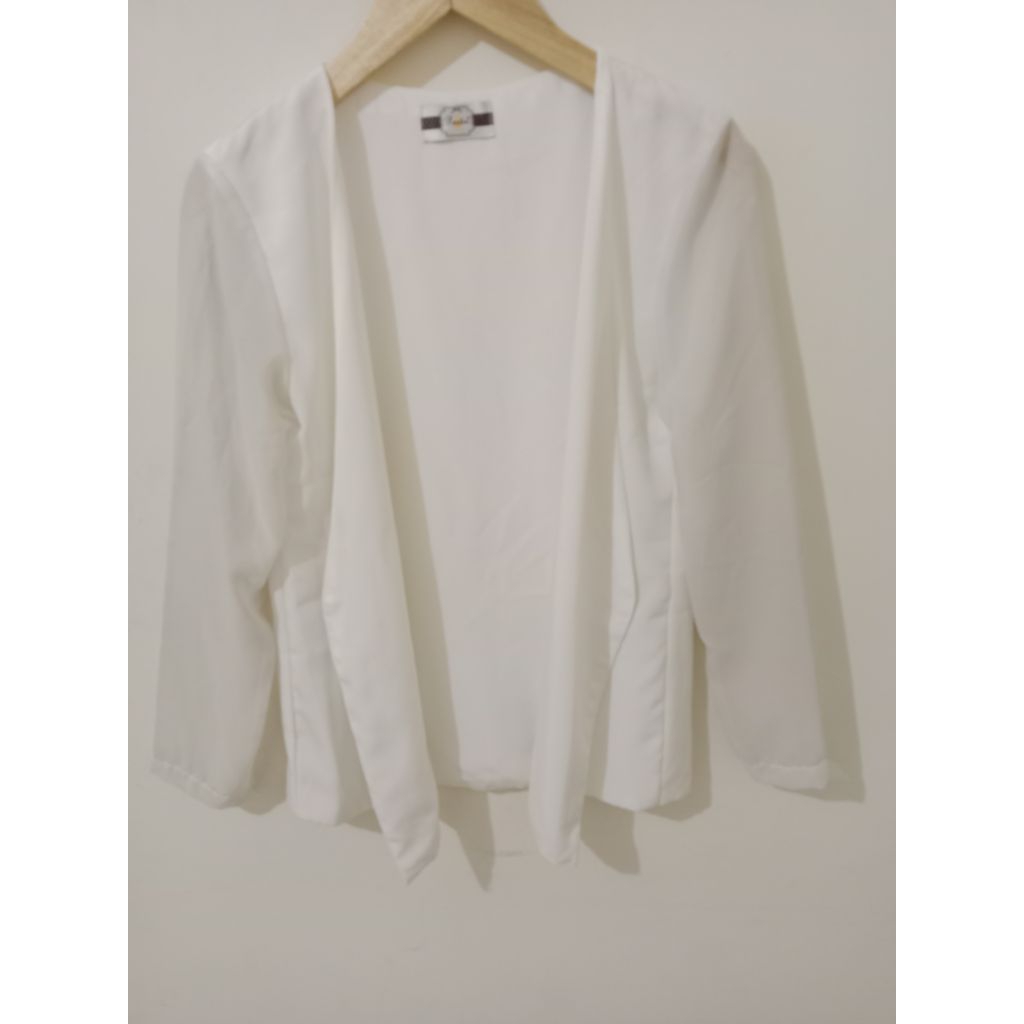 PRELOVED BLAZER PUTIH