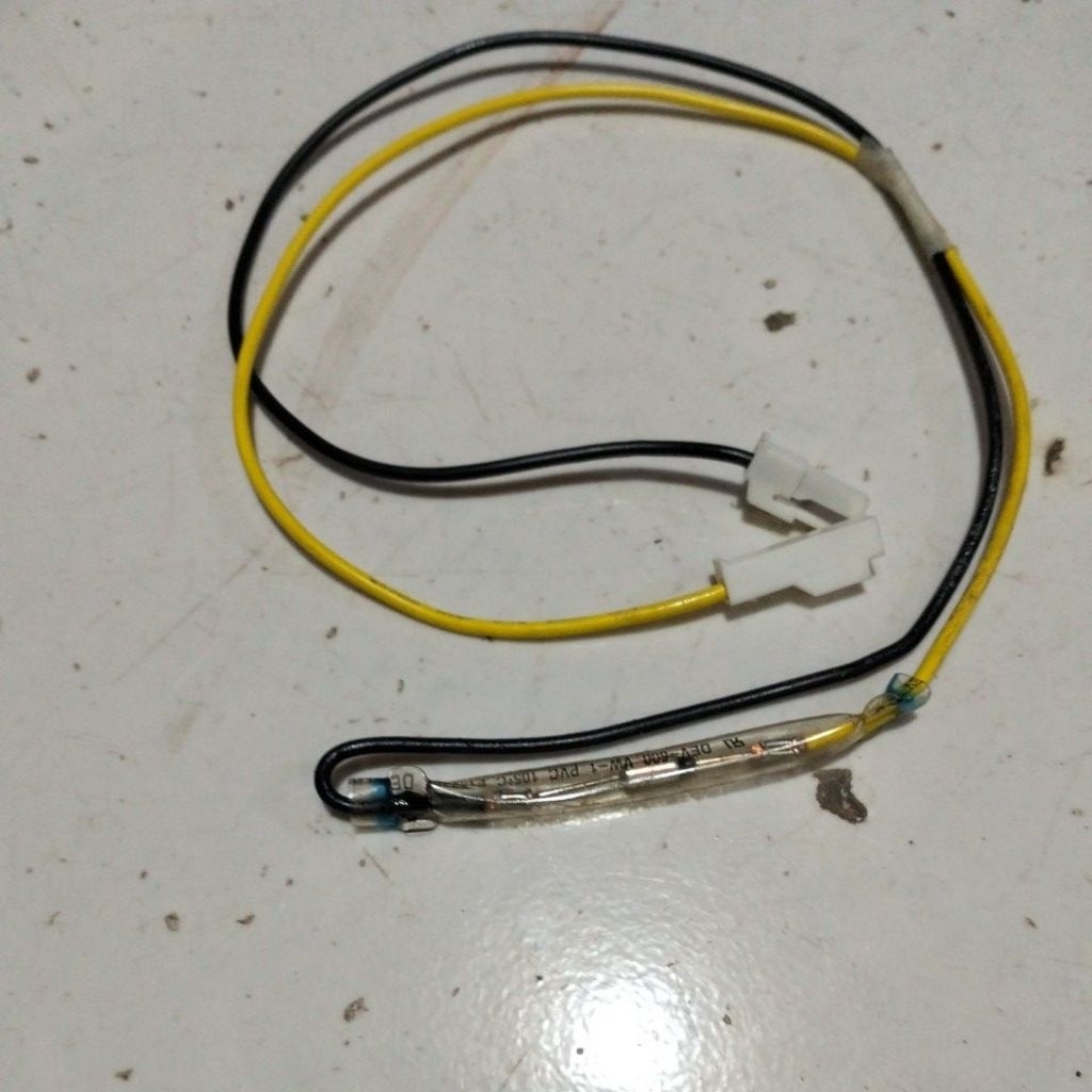 Pius panas KULKAS inverter original panasonic