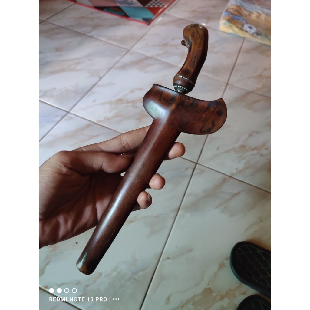 Keris pamengkang jagad tundung musuh