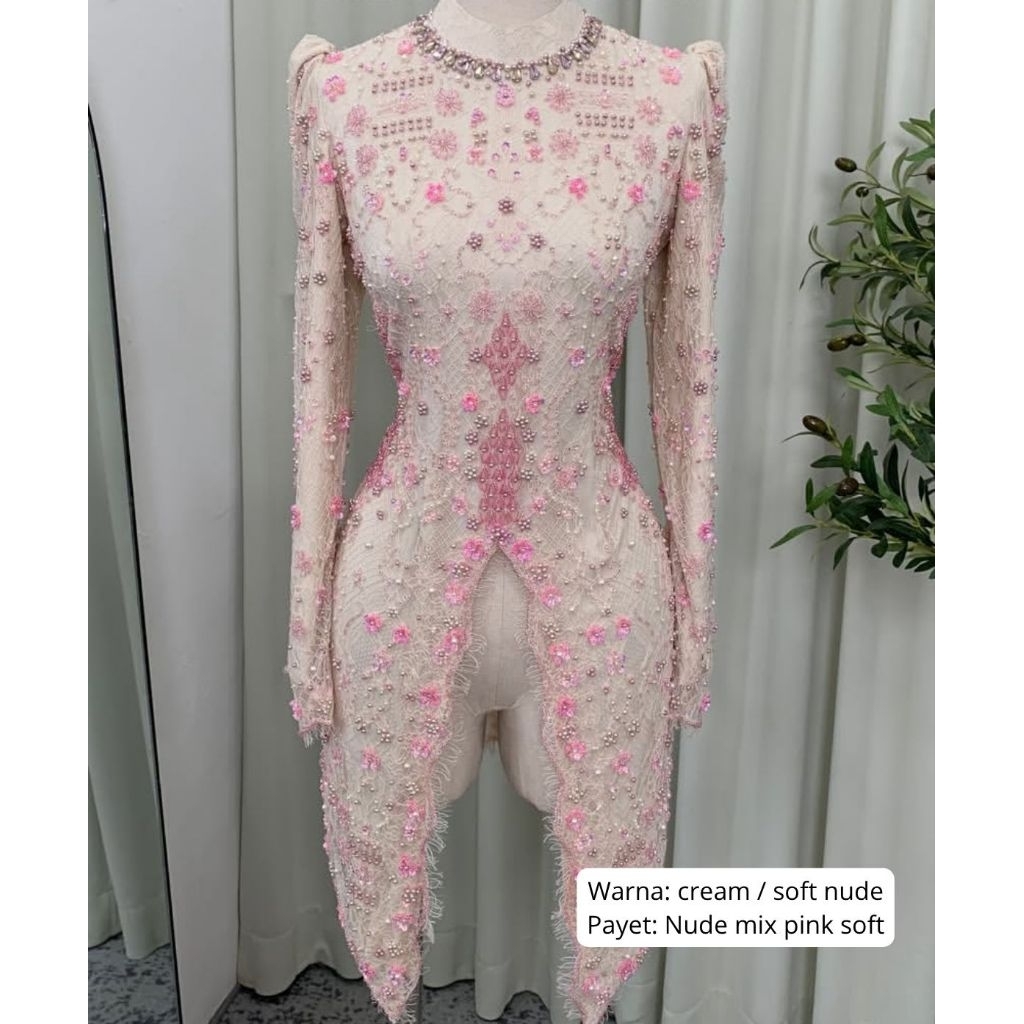 kebaya Chantilly non hijab kebaya wisuda dan tunangan