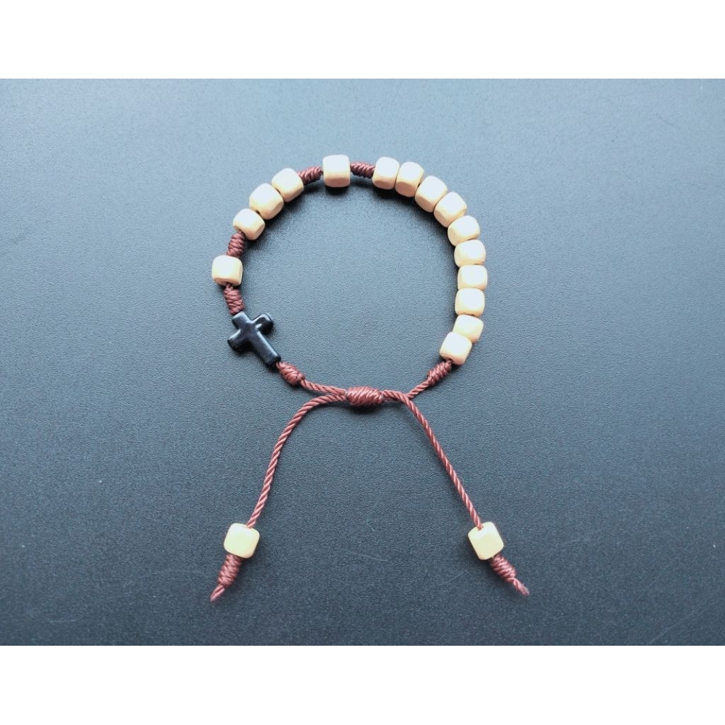 G683 GELANG ROSARIO KAYU GELANG SALIB KATOLIK