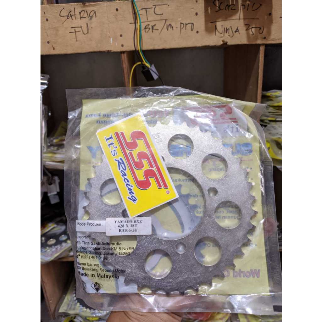 GEAR GIR SSS 428 BELAKANG YAMAHA 428 38  RXKING RX KING JUPITER VEGA R LAMA MX FIZ R FIZR F1ZR F1Z R
