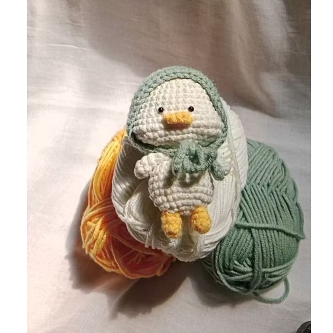 Duck with Hat Crochet Keychain/Bagcharm