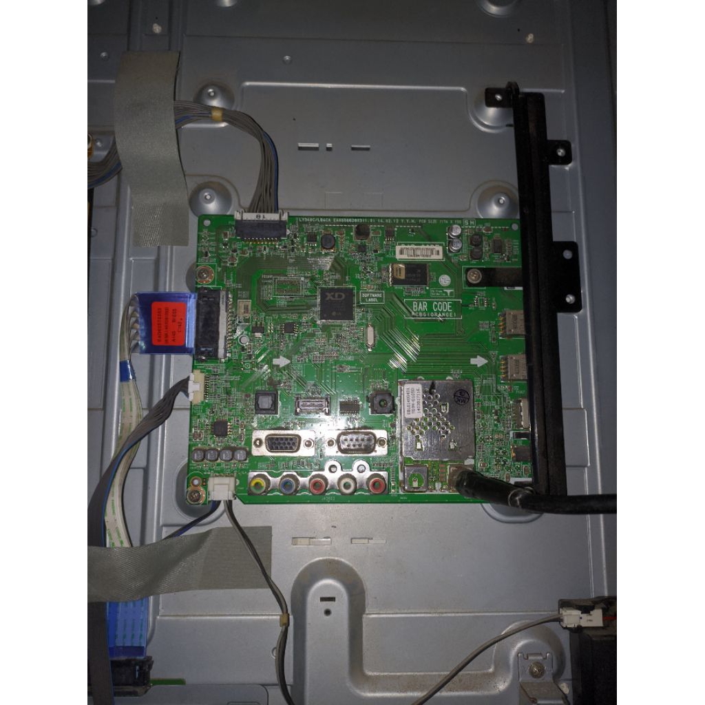TV Second / Bekas LG 42LY340C semua sparepart aman minus LCD rusak, tersedia sparepart terpisah Main