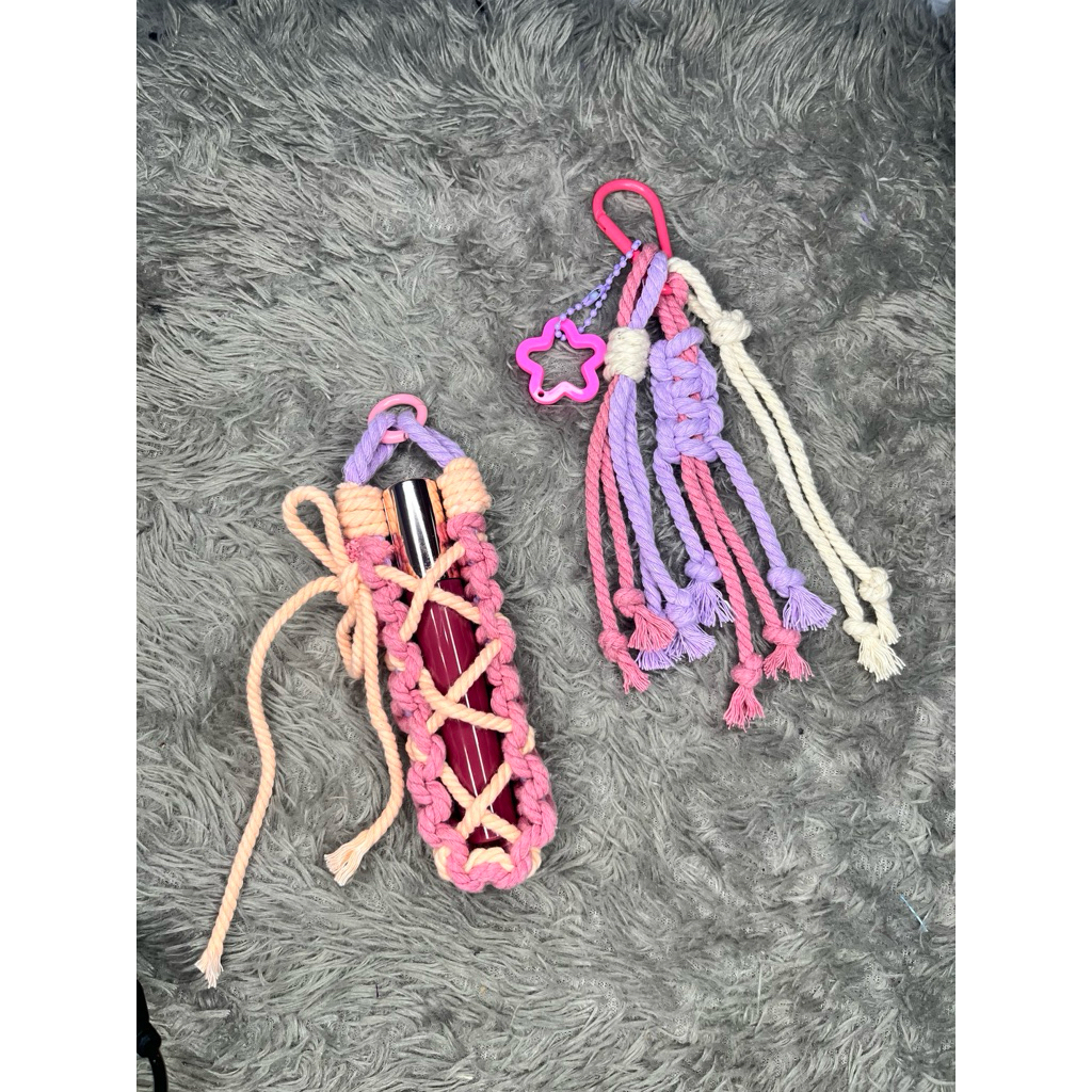 Lip holder - keychain holder lipstick - gantungan lipstick - Keychain holder - gantungan kunci lipst