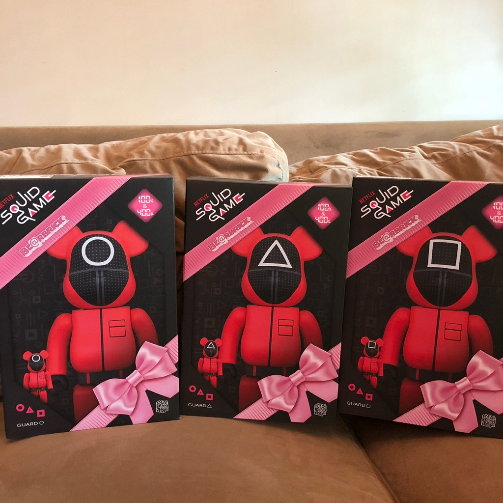 Mainan Pajangan Sultan from Bearbrick Medicom Toys - Bearbrick x Squid Game 100% 400% - Original / A