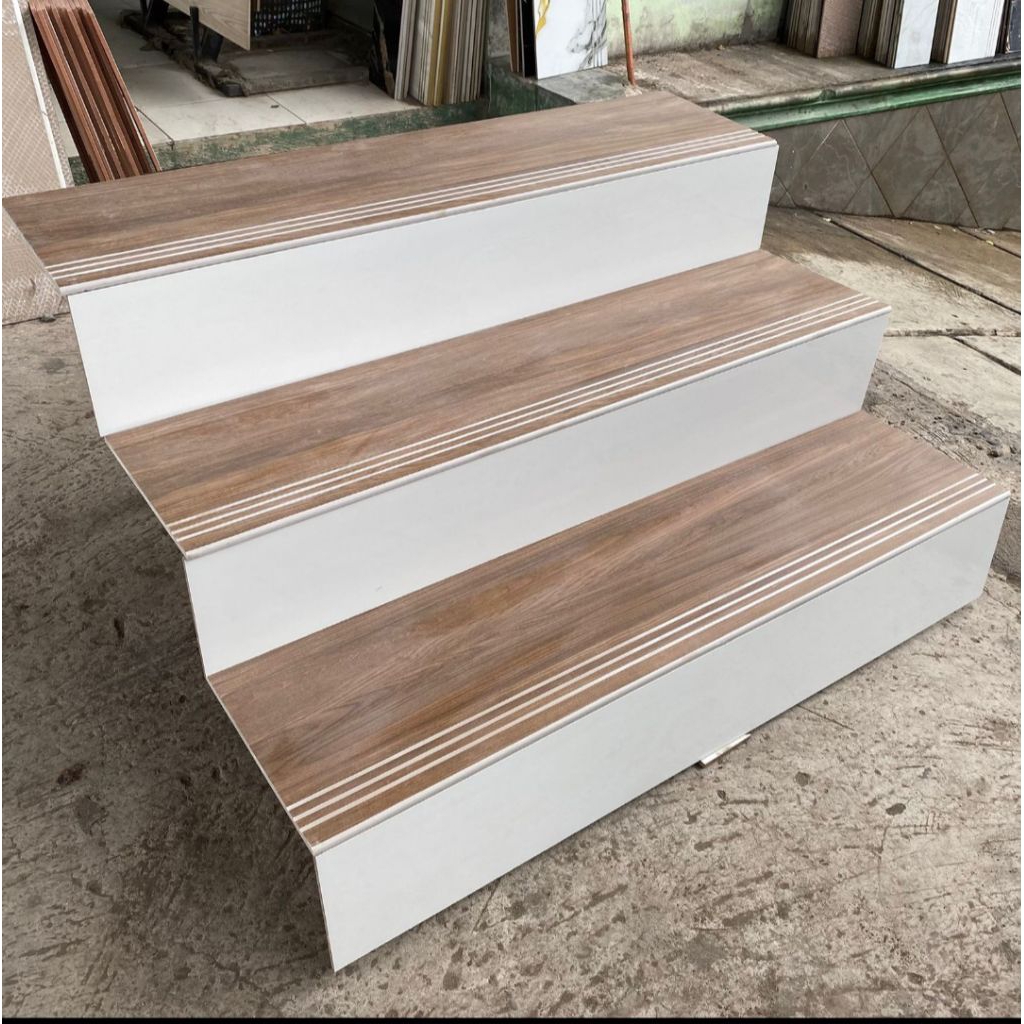 ANAK TANGGA GRANIT MOTIP KAYU 30X100 20X100 CUSTOM UKURAN STEPNOSING