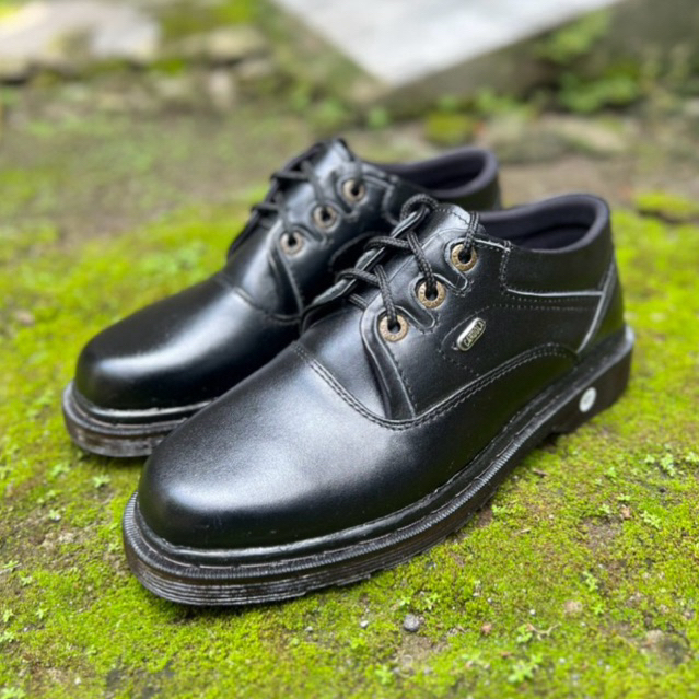 sepatu kulit pantofel tali sepatu kulit tali