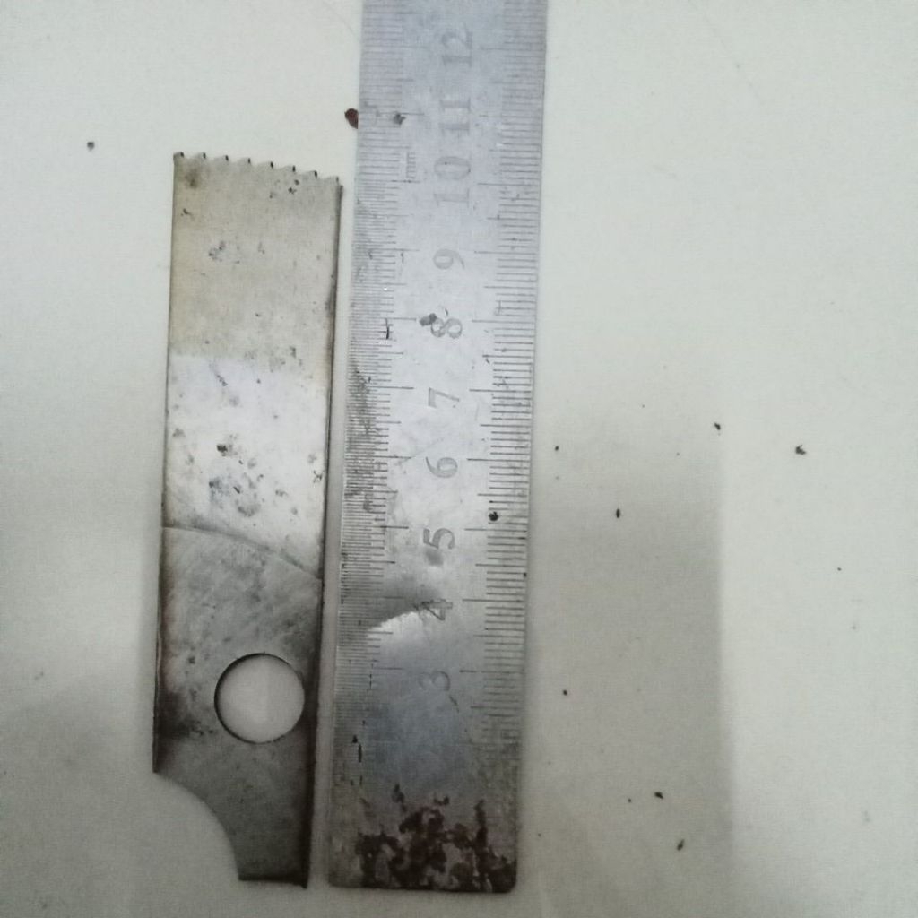 Baja HSS DM05 Gold Original Bahan Pisau Dapur Mutik Temutik Tiuk Iris Seset Raut Stek Okulasi Grafti