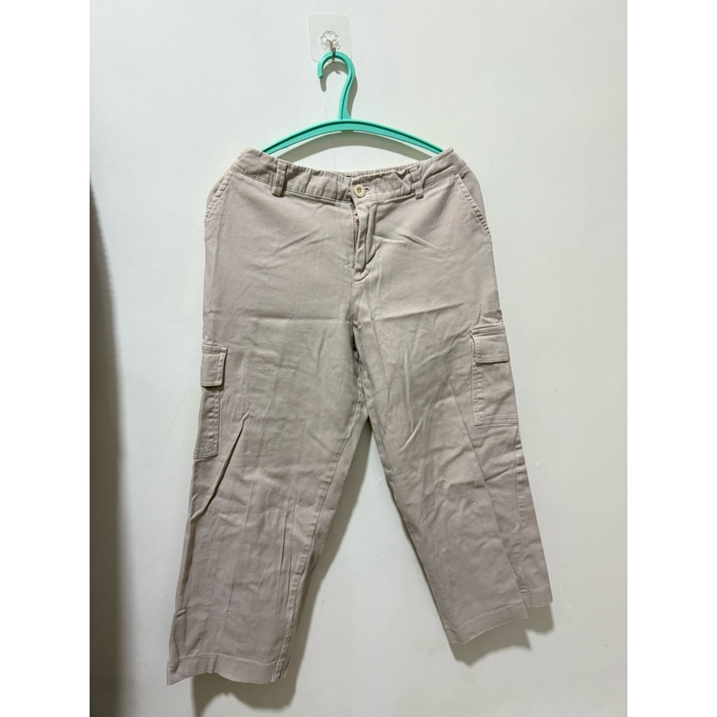 Preloved Celana Cargo Nevada