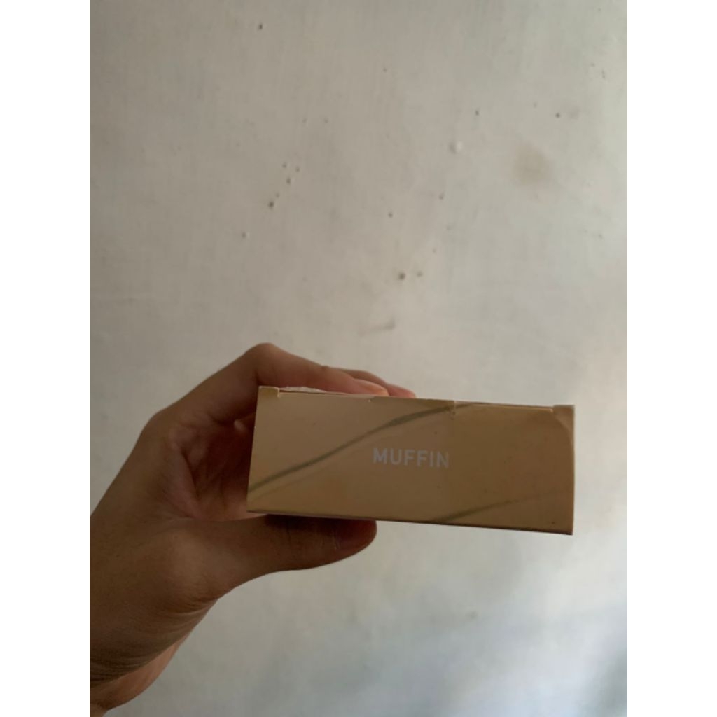cushion true to skin (preloved)