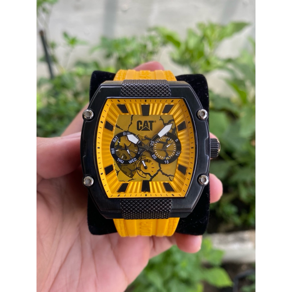 Jam Tangan Pria CAT Caterpillar Hombre Barrel 13.169.27.721 Second Like New