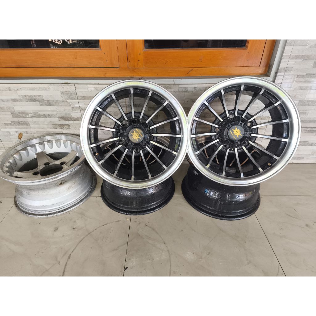 Velg Cobra R15 Pcd 5x139 Lebar 8,5inch