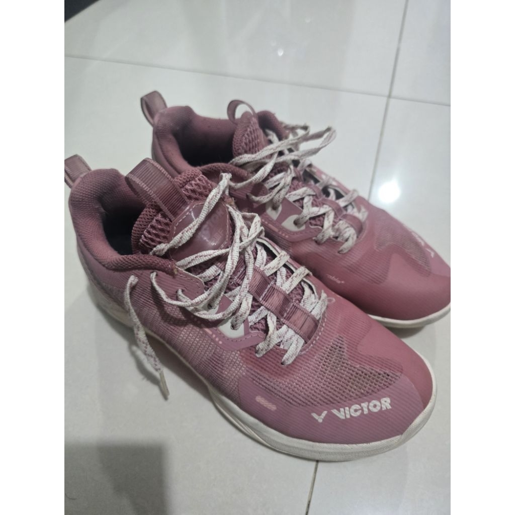 Sepatu Badminton Victor S82III size 39 Original  Second