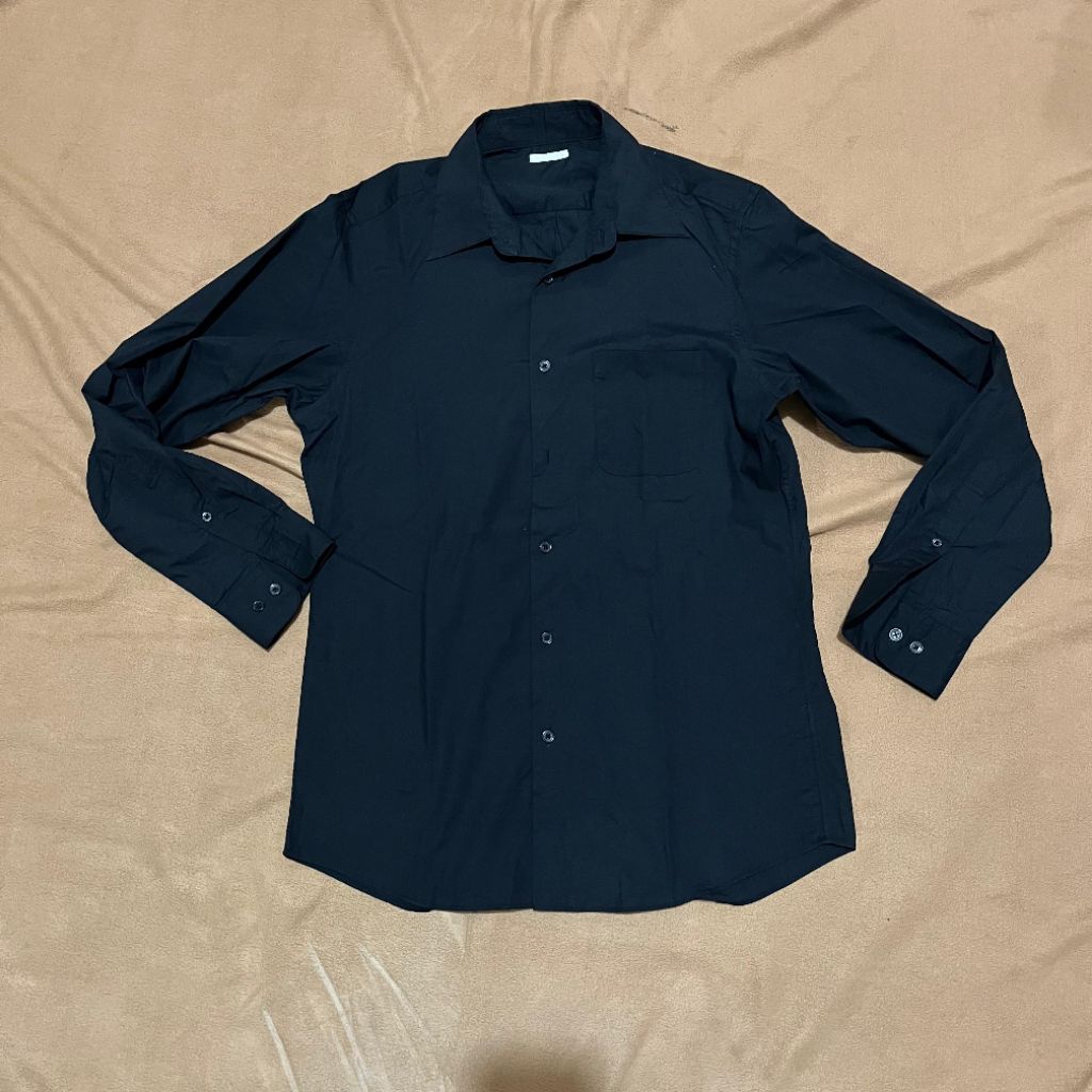 Kemeja pria Uniqlo GU hitam Like new
