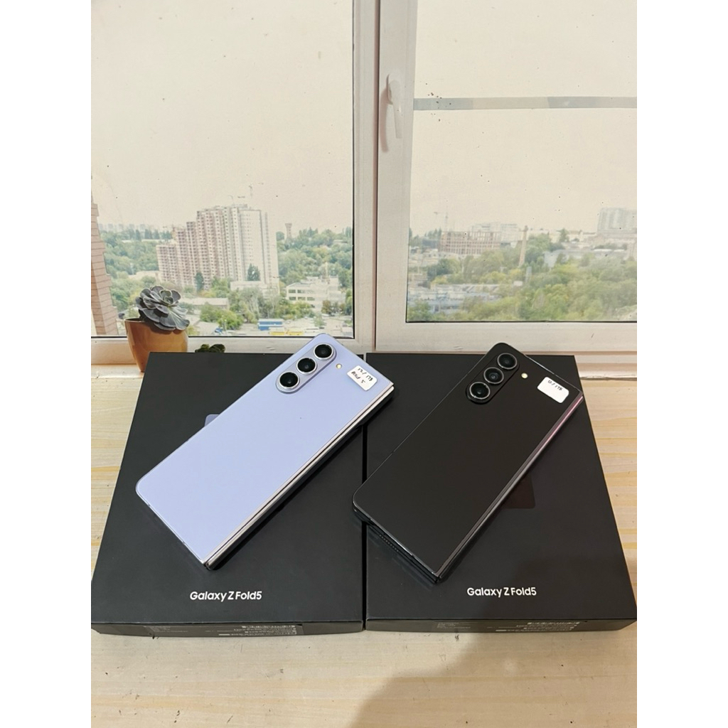 Samsung Z fold 5 12/1TB Sein Like New