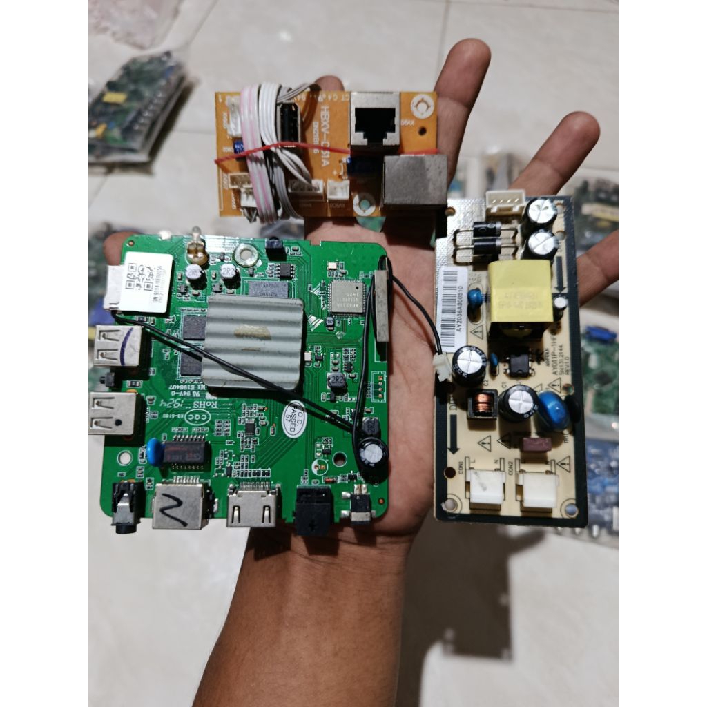 MODUL WIFI TICON BACKLIGHT SMART ANDROID MESIN TV POLYTRON PLD32AD15086