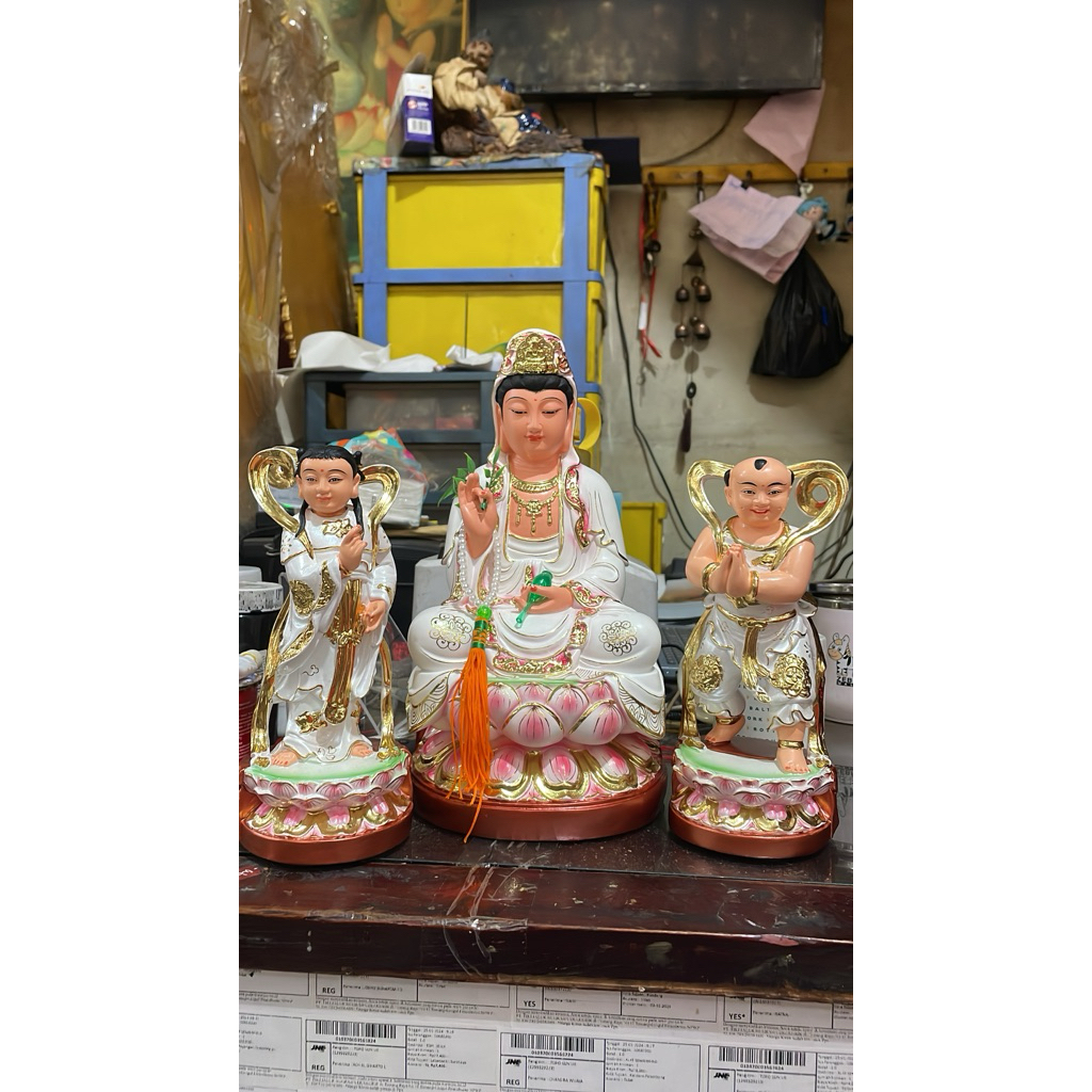 patung Dewi kwan im 12in dan pengawal 8in fiber