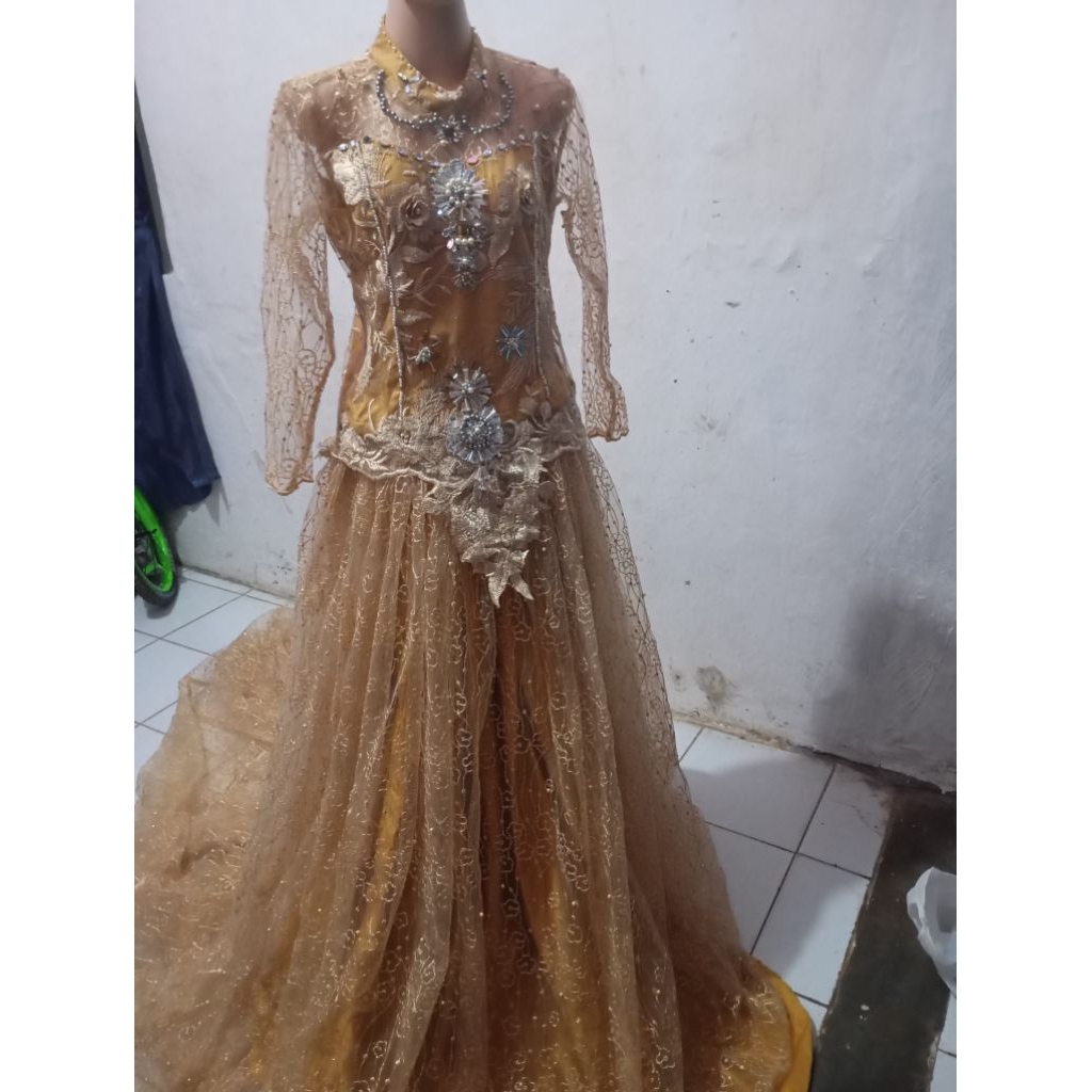 gaun pengantin preloved/second