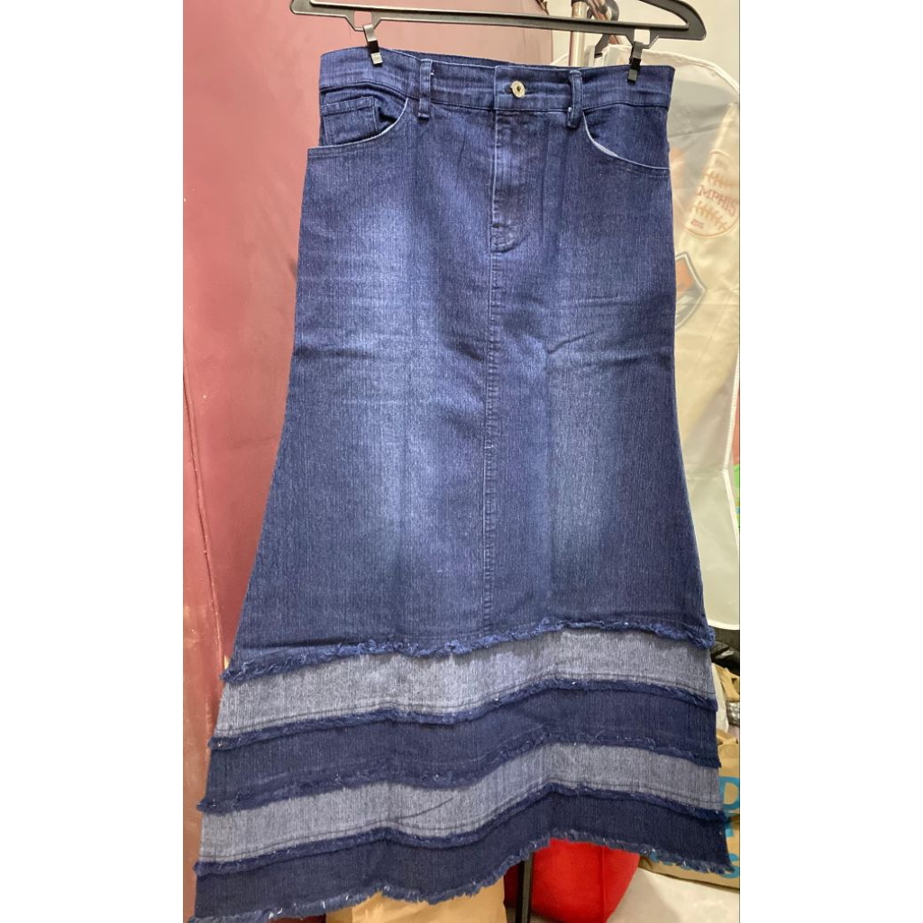 preloved Rok jeans panjang