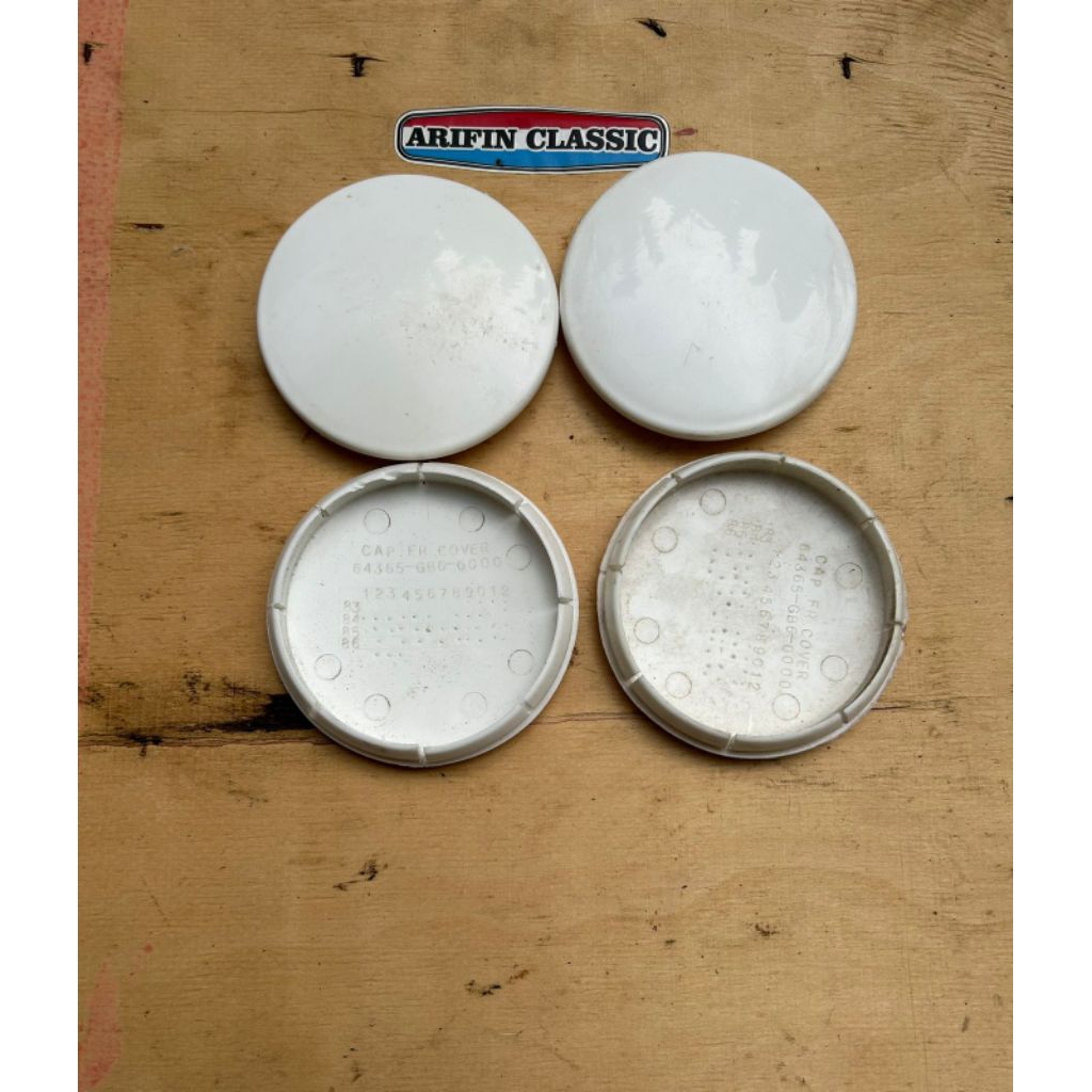 Tutup Cover Lubang Busi Honda c50 c70 c90 c700 c800 astrea prima astrea 800 original NOS