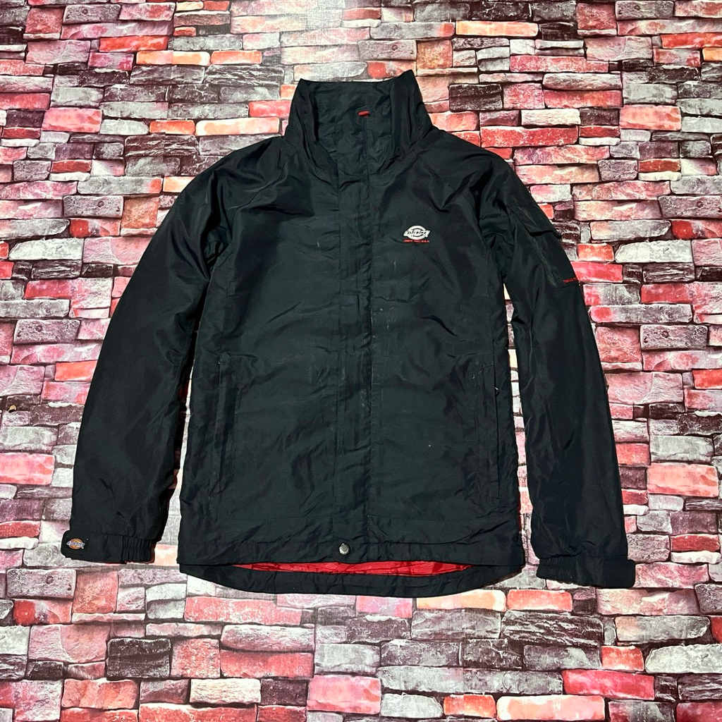 Jaket outdoor Dickies ( Size S || Lebar dada 54 CM Panjang 64 CM )