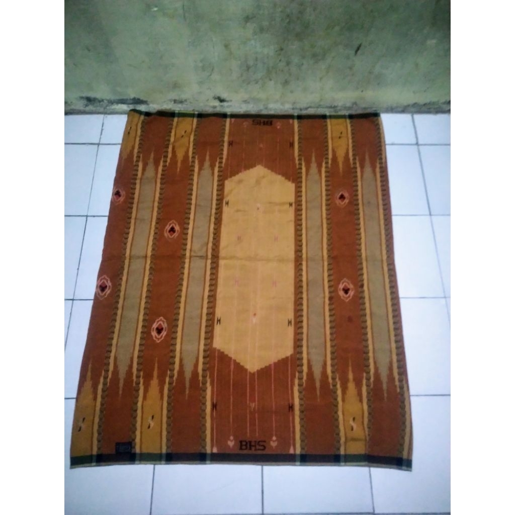 sarung bhs sgt fs preloved minus ringan