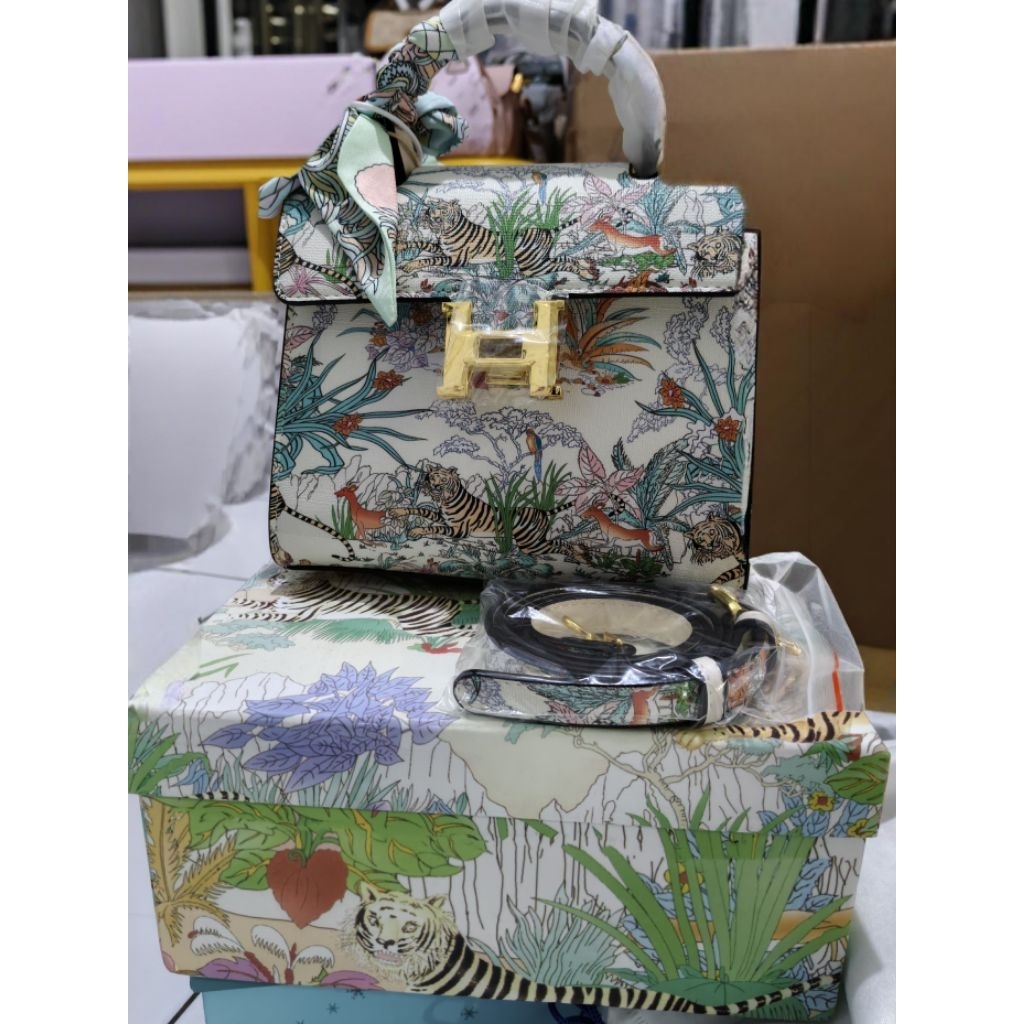 prha praha hutan / forest ala kremes