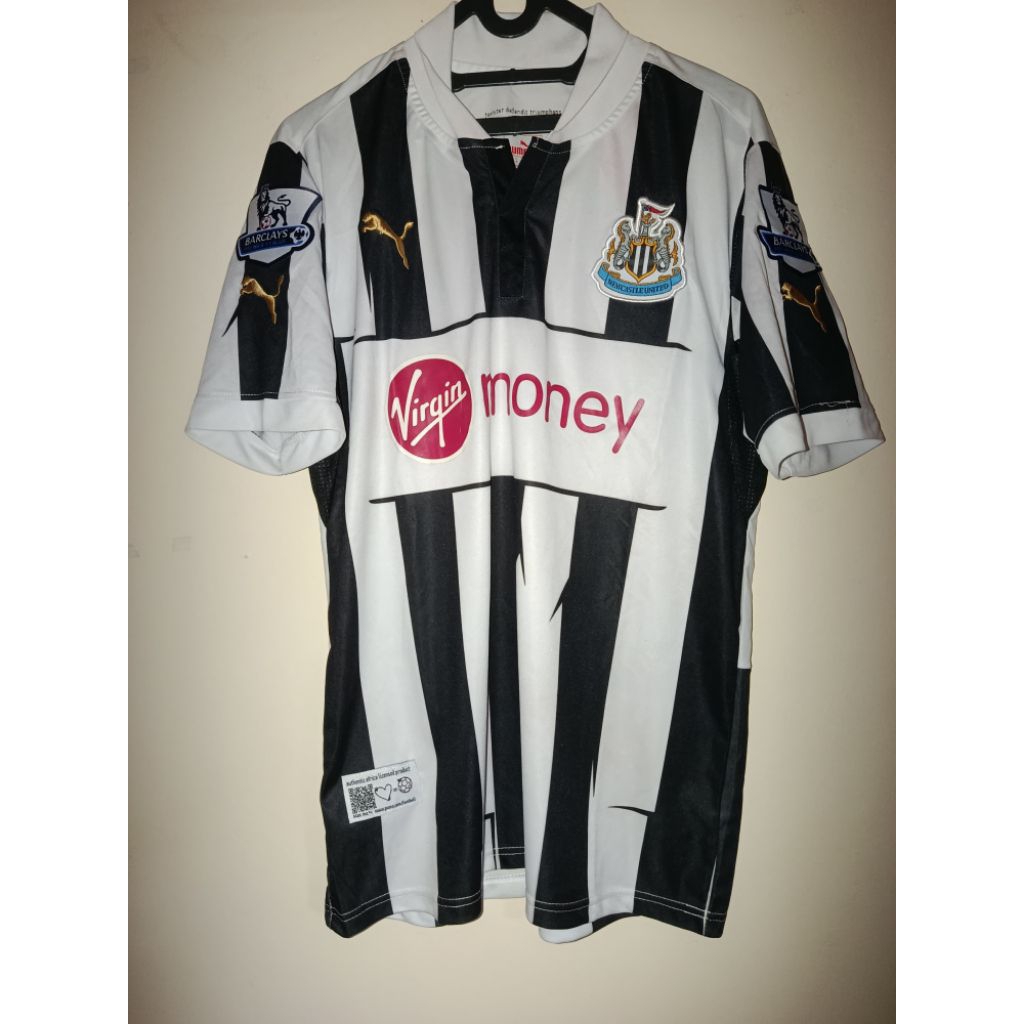Newcastle Home 2012 size S BNWT(non legit)