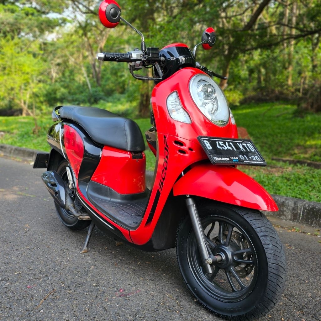 Motor Yamaha Lexy 2018 Red Second (Bekas Pemakaian)