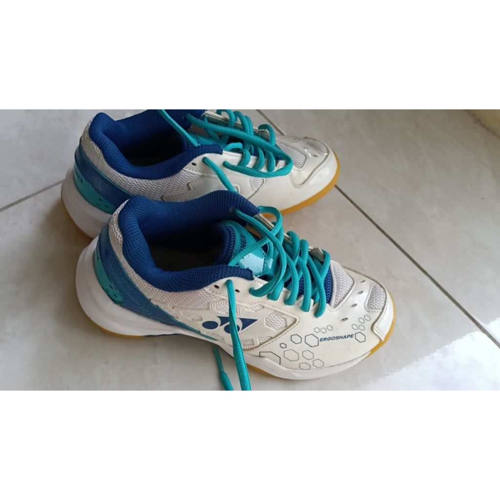 sepatu Yonex second Original untuk anak