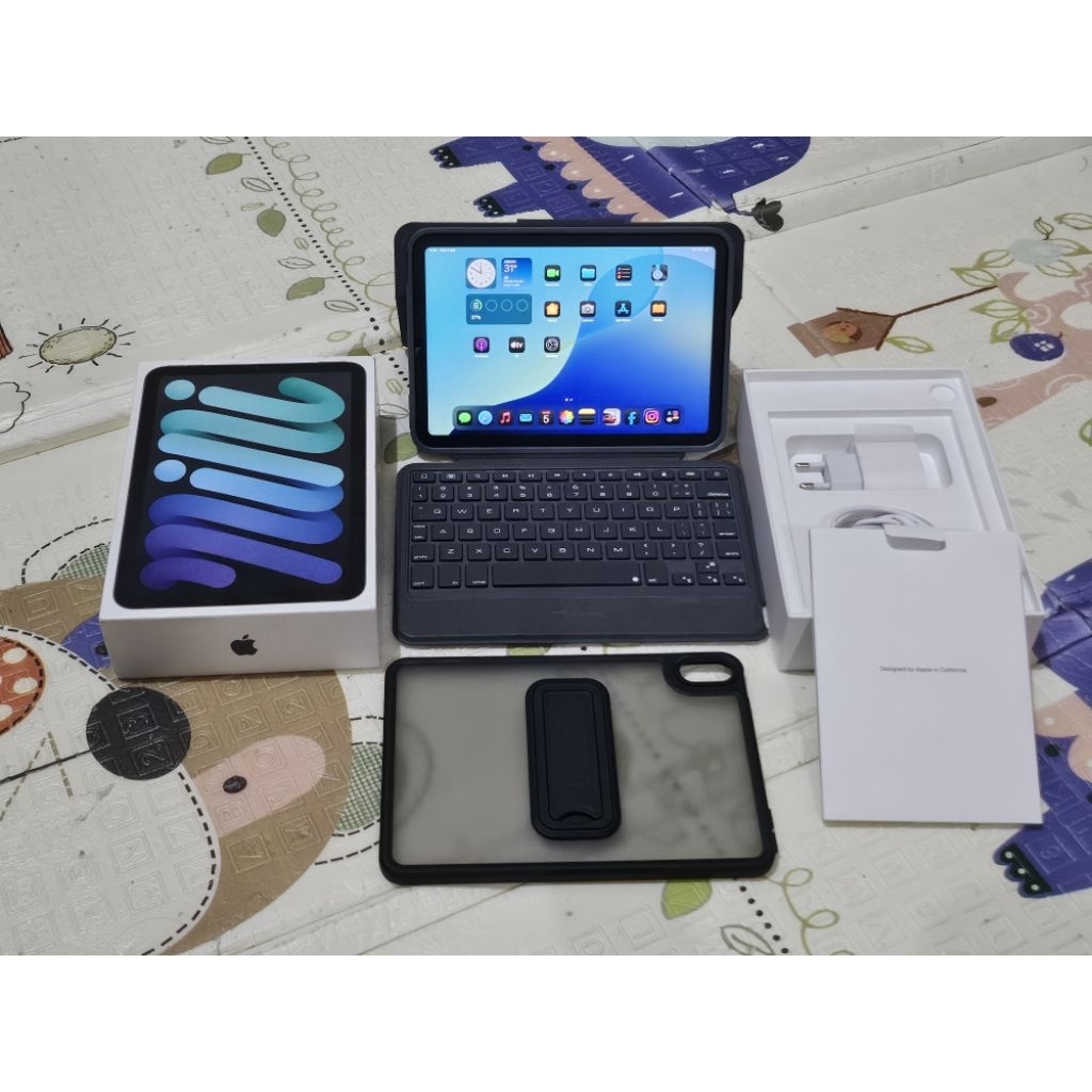 ipad mini 6 256gb ex ibox + keyboard