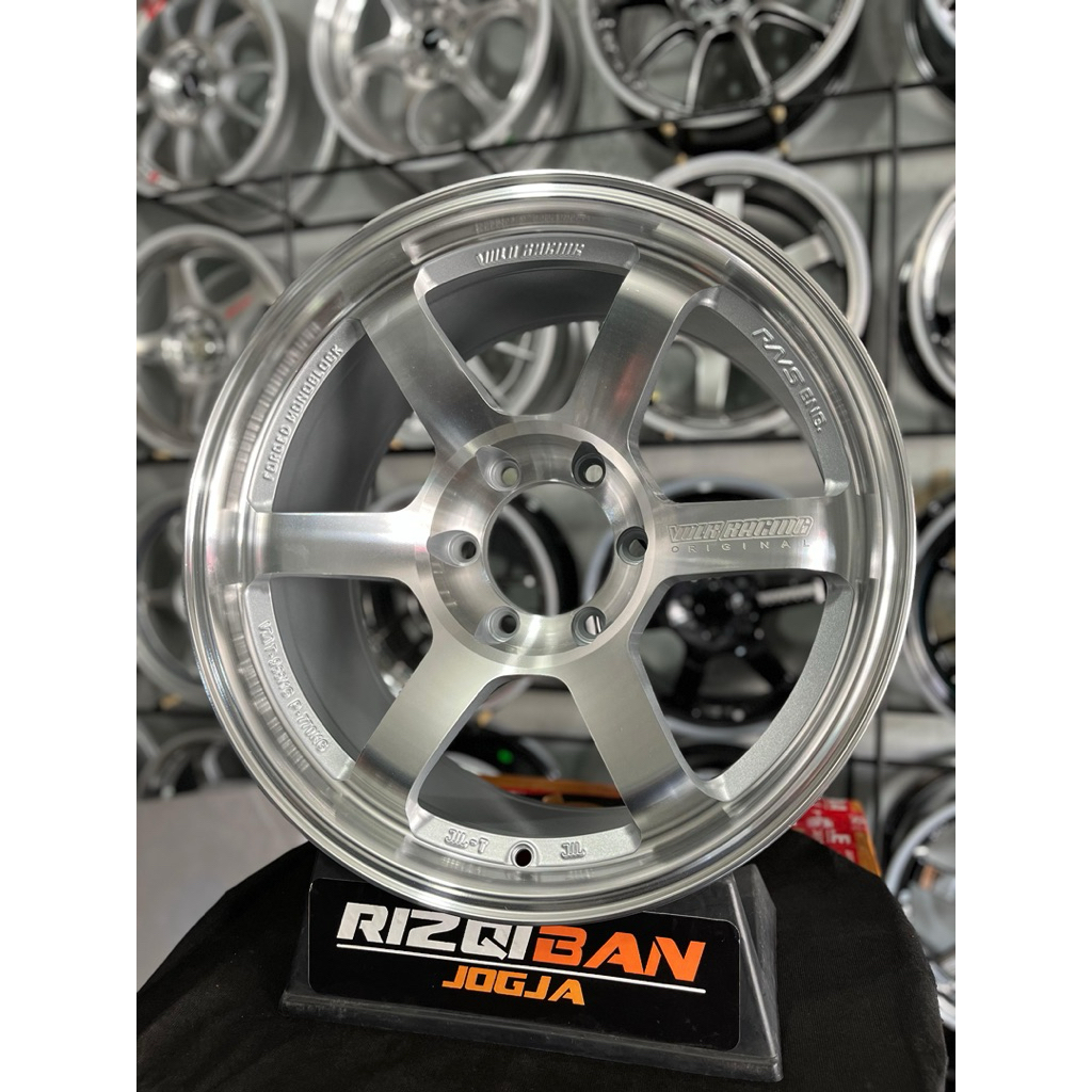 te37 SL r18 full polish pcd 6x139,7 kondisi baru