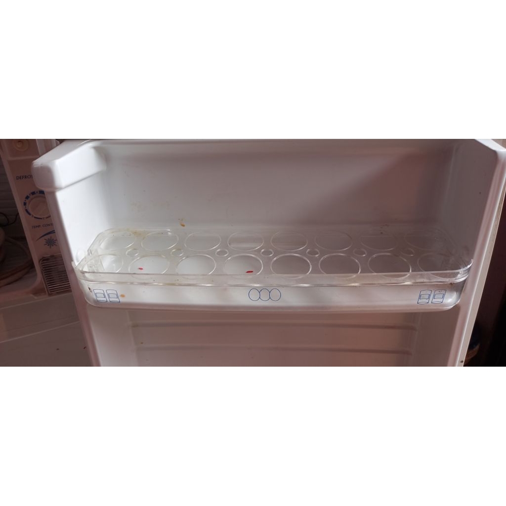 RAK/LACI KULKAS AQUA 1 PINTU BEKAS