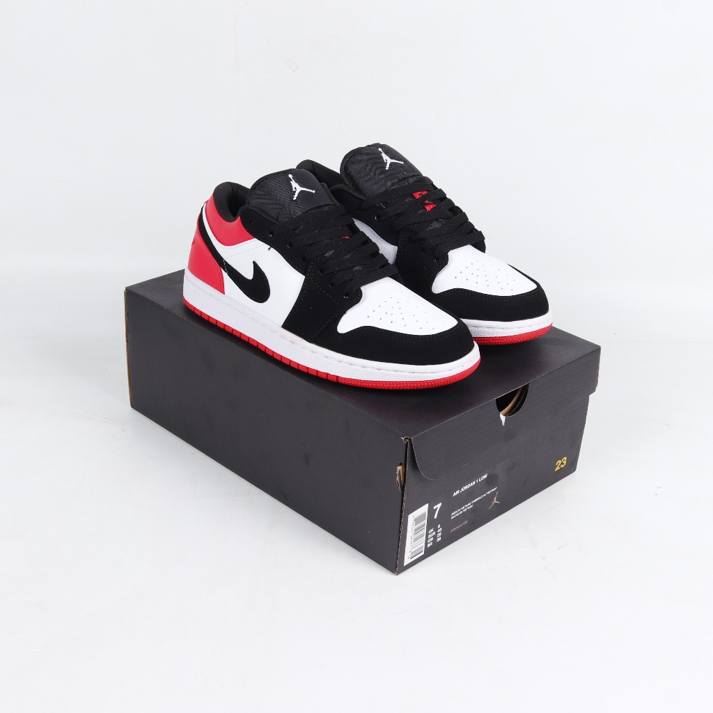 Nike Air Jordan 1 Low Black Toe