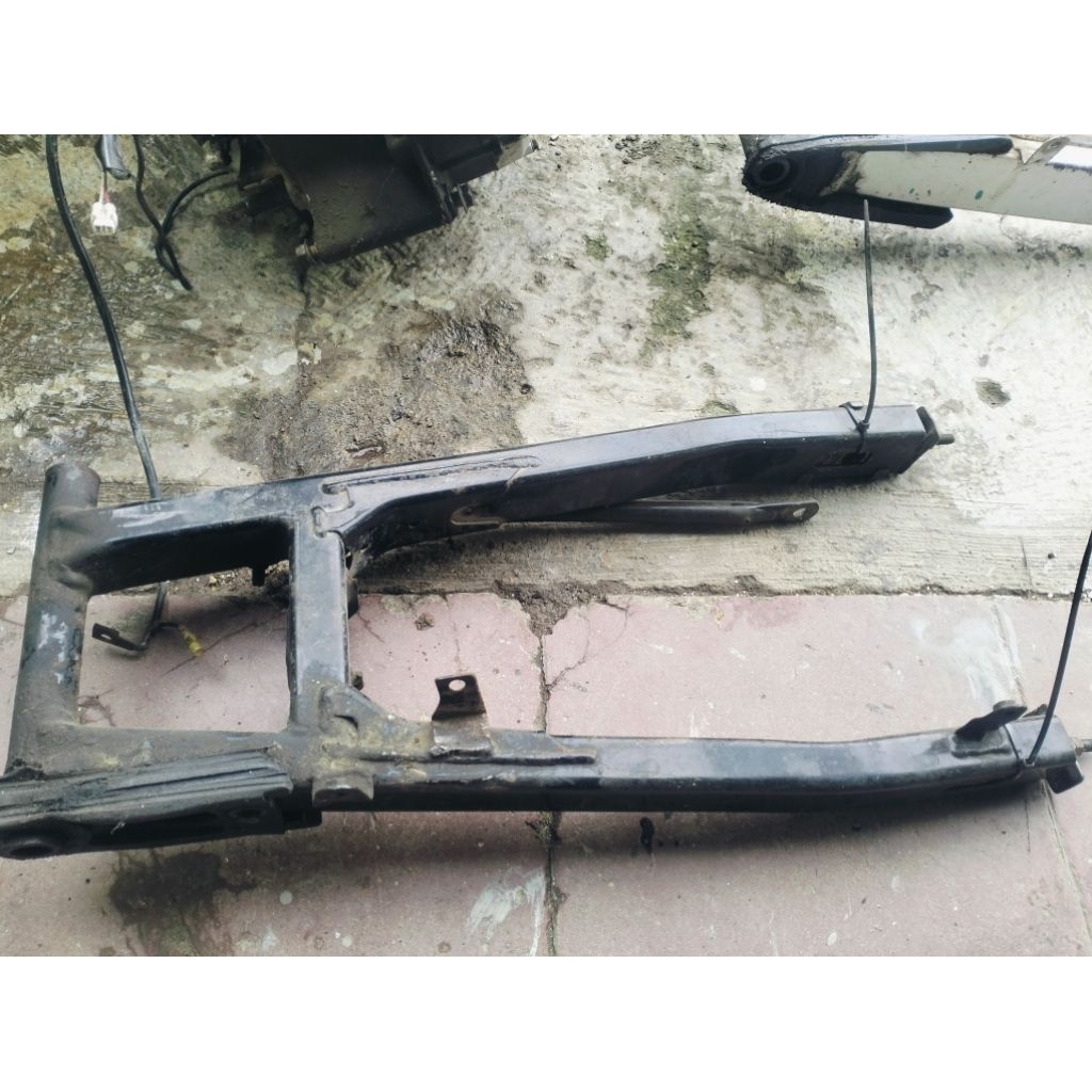 swing arm scorpio