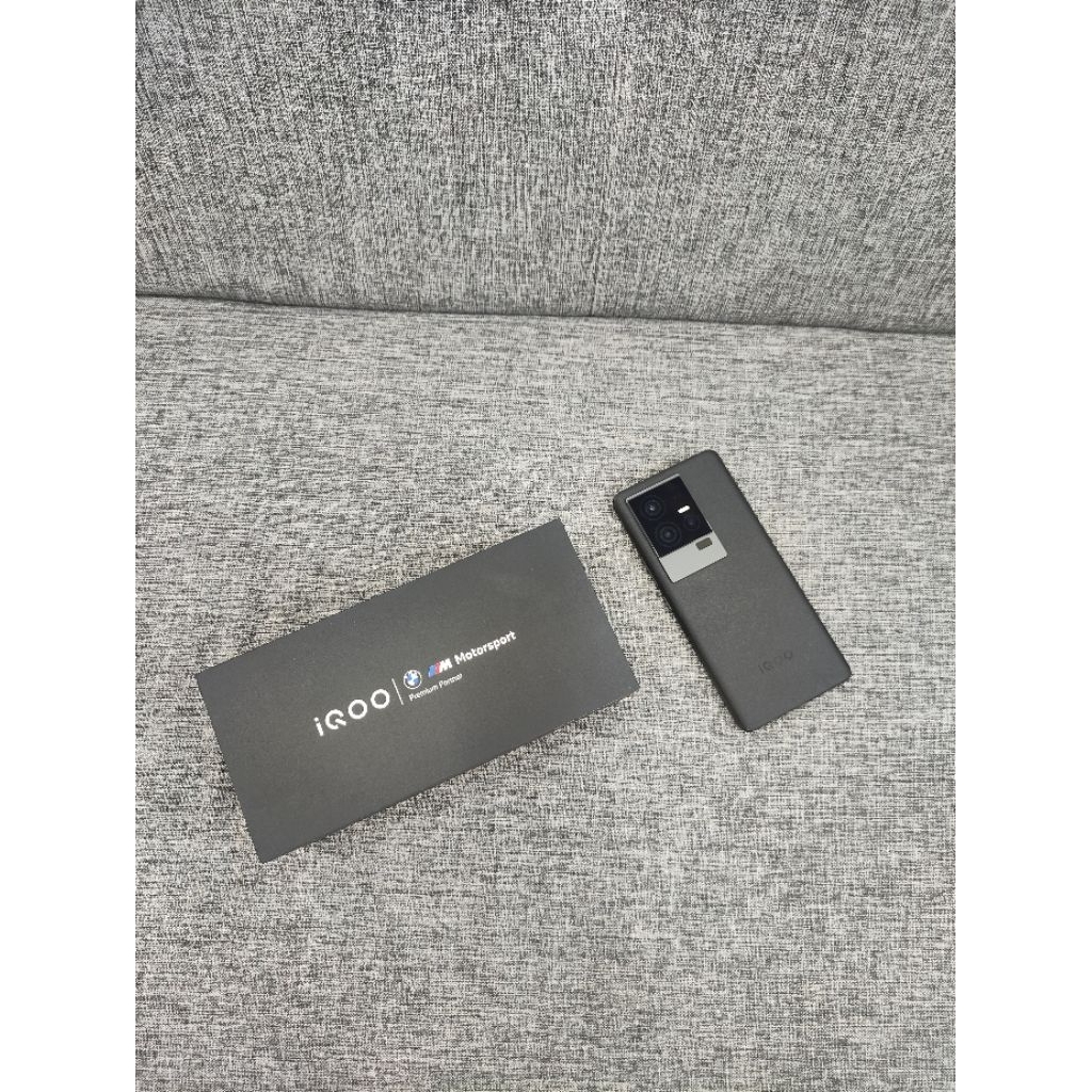 Iqoo 11 5g ram 16/256gb second fullset