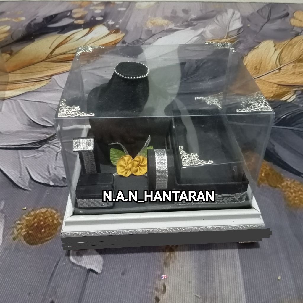 kotak perhiasan dan kotak mahar pernikahan/seserahan set lengkap tutup mika