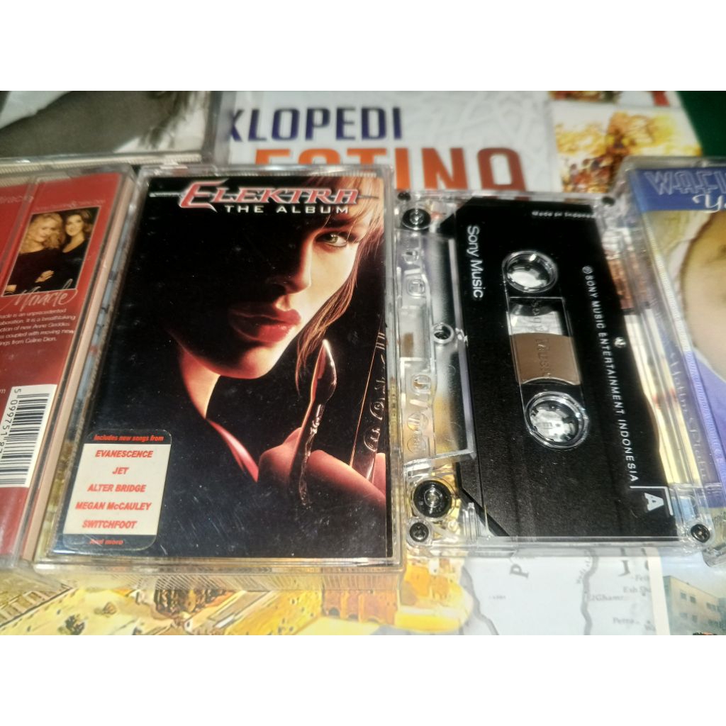 Kaset Pita Ost. Elektra