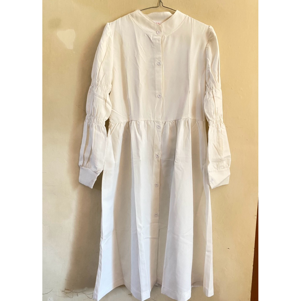 Midi Dress Putih Korean