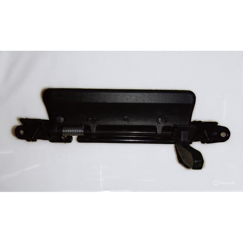 HANDLE PINTU BAGASI KIJANG KAPSUL