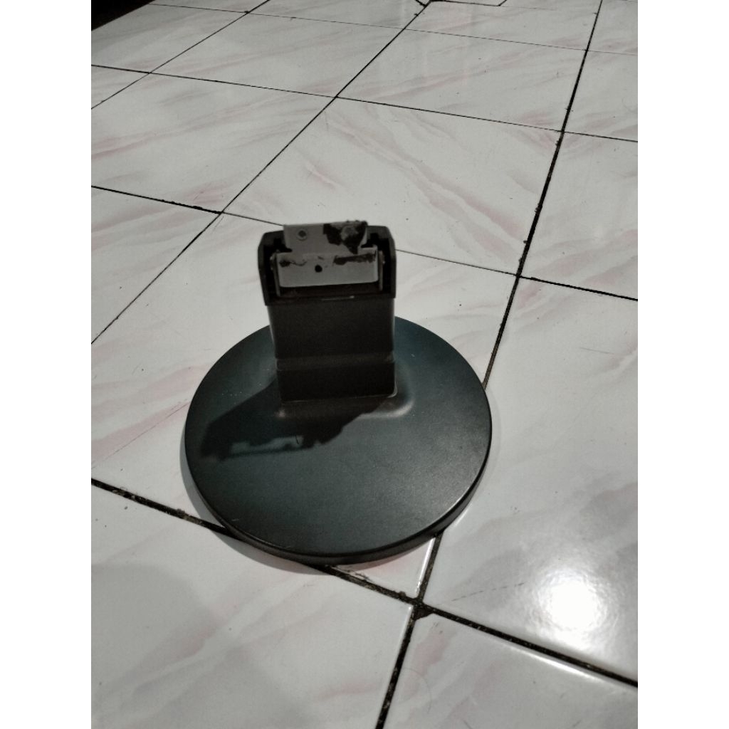 Stand Kaki LCD Monitor Lenovo D186WA