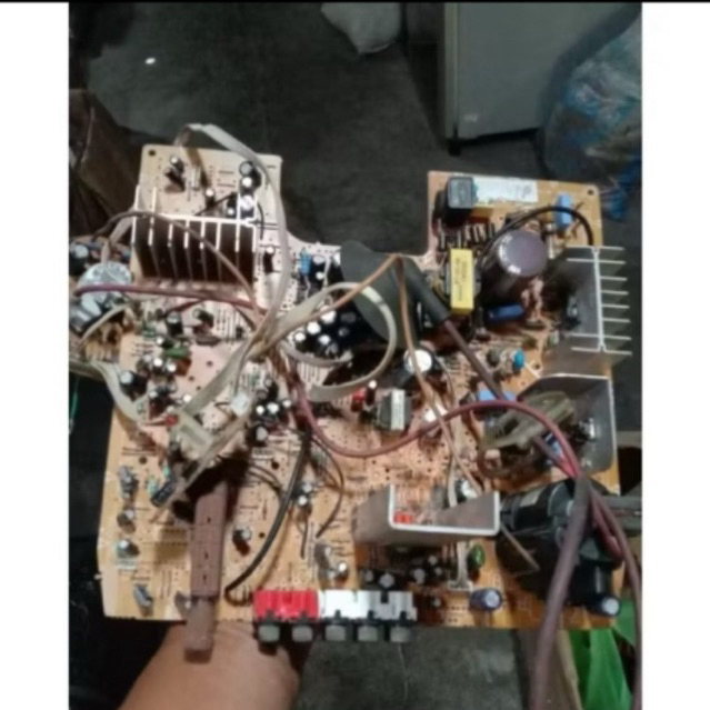 MESIN TV 21in POLYTRON CRYSTALINE COPOTAN BELUM UJI TES / GEMBLING