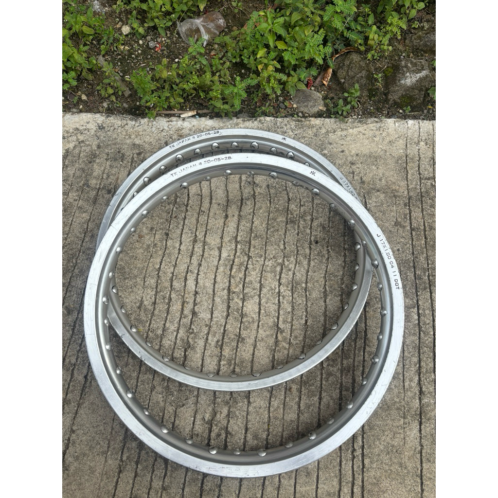 Velg Tk japan ukuran 140 160 ring 17 silver