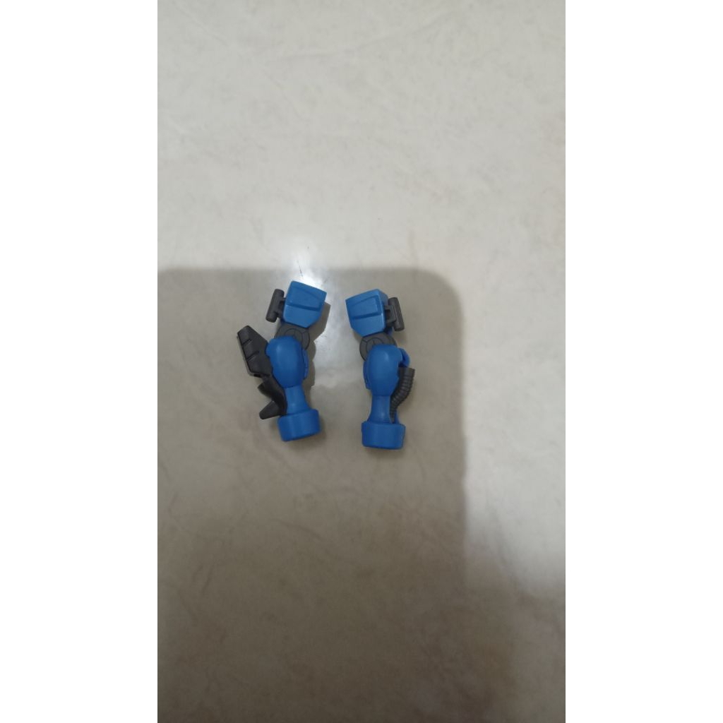 HG Gundam Vidar Part Arms (junk)