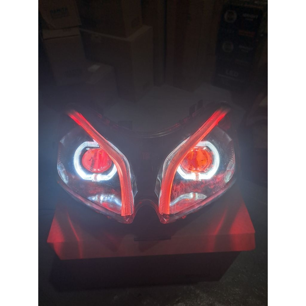 Reflektor Lampu Depan Custom Biled Ala Ala+Lampu Alis Model Beda Warna Untuk Motor Vario Cw 110 Karb