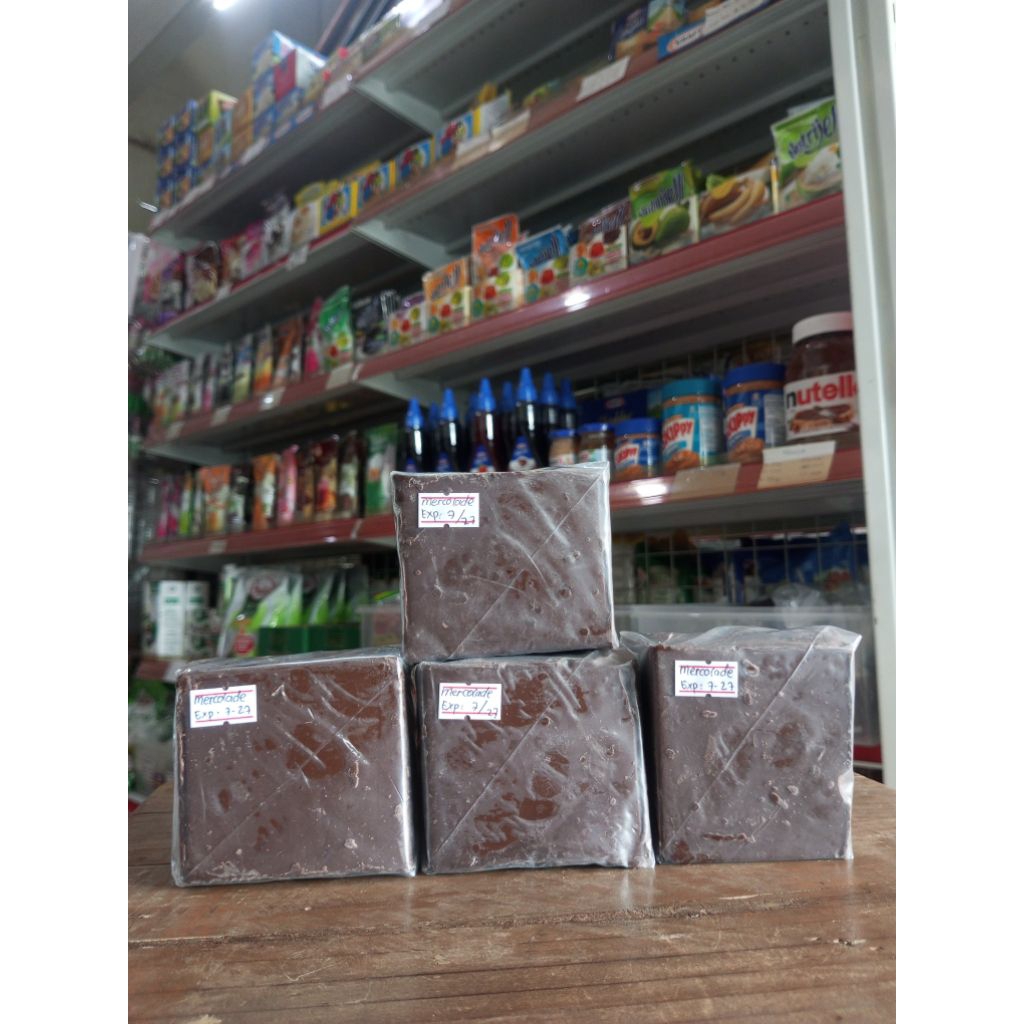 Mercolade Chocolate Compound Dark Potongan Kecil