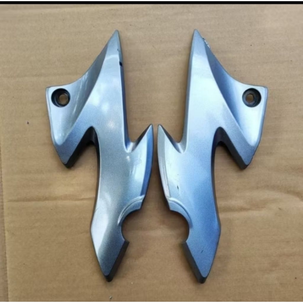 kupingan lampu depan honda cb 150R old bekas ori