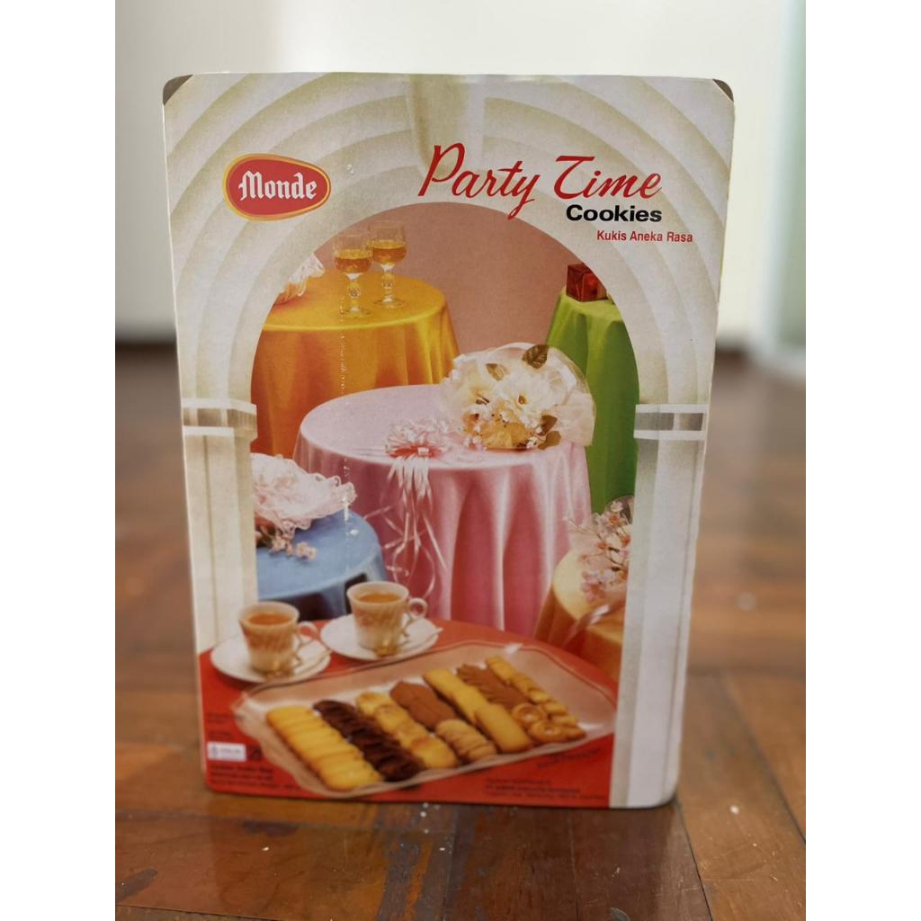 Monde Party Time Cookies 650gr Kaleng Assorted Biscuit Monde