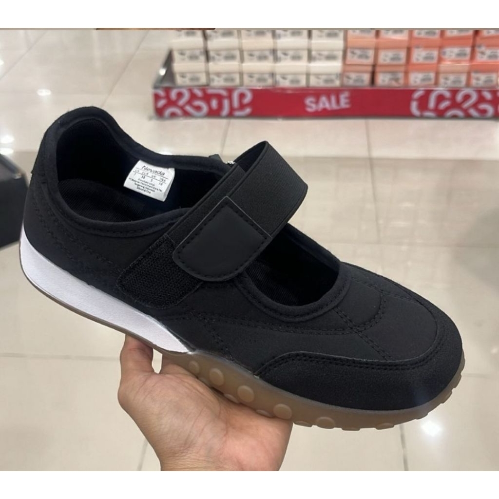 Sepatu Olahraga Wanita NEVADA Original